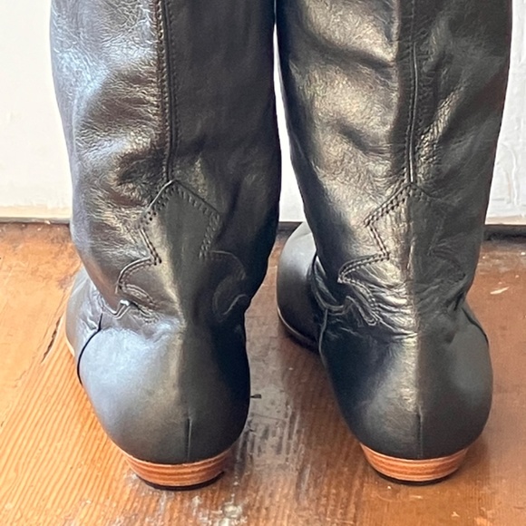 Bronze leather, cowboy/riding inspired boots - Picture 7 of 11